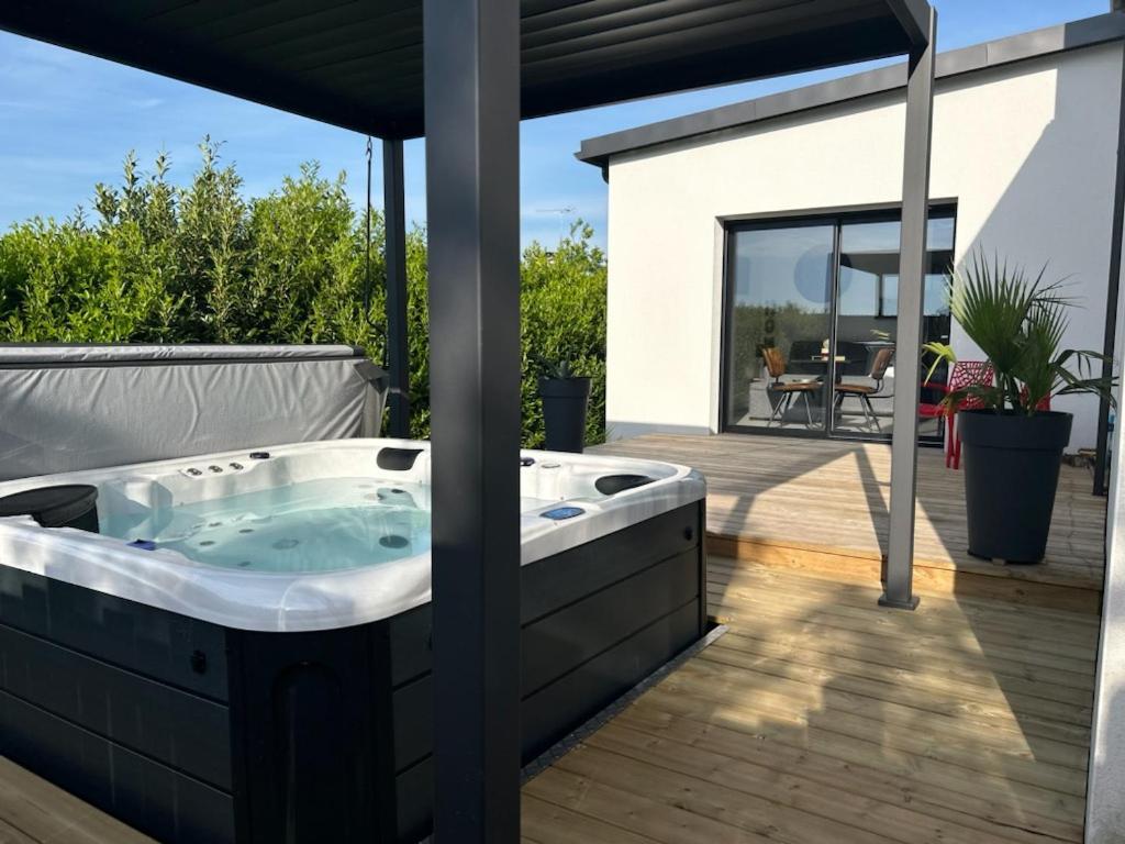 Saint-Évarzec Studio & Spa La Discrete מראה חיצוני תמונה